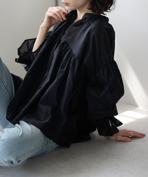 each（イーチ）の「スタンドカラーキャンディースリーブコットンブラウス（シャツ/ブラウス・レディース・ブラック/サックスブルー/ホワイト/イエロー・FREE）」の5枚目の写真