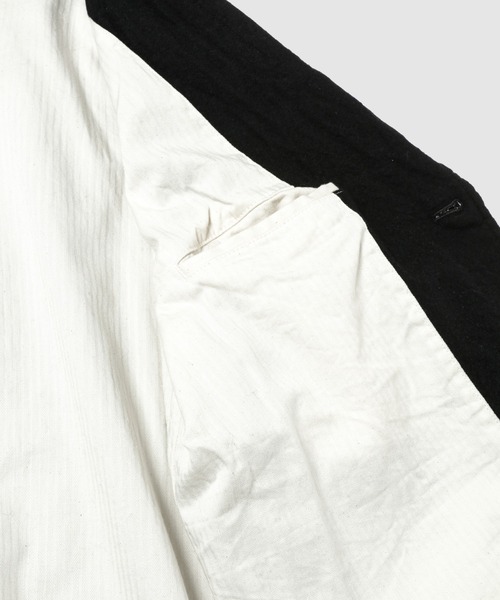 COMME des GARCONS HOMME(コム デ ギャルソン・オム)の「WOOL SERGE 製品縮絨 JACKET(テーラードジャケット・メンズ・ネイビー/ブラック・XL/L/M/XS/S)」の6枚目の写真