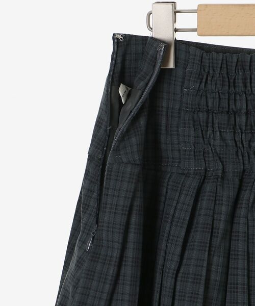 MAJESTIC LEGON(マジェスティックレゴン)の「アソートプリーツスカート(スカート・レディース・キャメル/ブラック/グレー/ブラウン/グレー系その他・MEDIUM)」の22枚目の写真