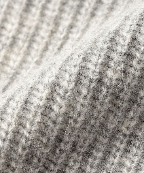 SHIPS any(シップス エニィ)の「SHIPS any:〈手洗い可能〉AQUA カシミヤ ミックス ハイネック ニット(ニット/セーター・レディース・ライトグレー/キャメル/レッド/オレンジ/オリーブ・ONE SIZE)」の15枚目の写真