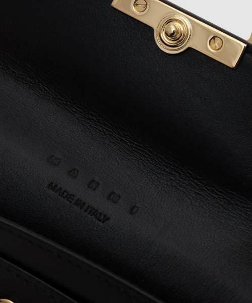 国内発送*MARNI マルニ*レザー製 Envelope カードホルダー☆ グリーン レザー製カードホルダー、マルニシンボルロゴ入り | Marni