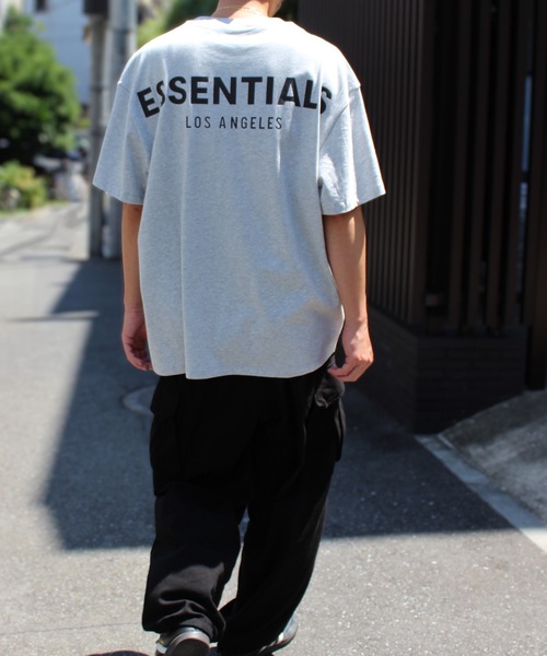 TCSS（ティーシーエスエス）の「FOG ESSENTIALS エッセンシャルズ  LOGO TEE ロゴ Tシャツ バックプリント フロント リフレクタープリント（Tシャツ/カットソー・メンズ・ブラック/グレー・MEDIUM/LARGE）」の15枚目の写真