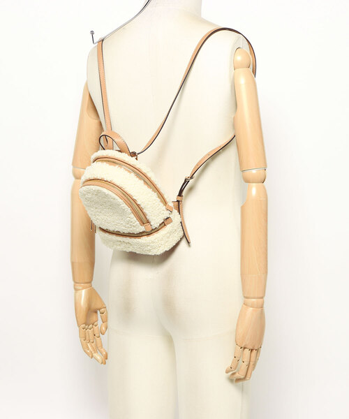 MICHAEL KORS(マイケルコース)の「RHEA XS ZIP BACKPACK バックパック(バックパック/リュック・レディース・ベージュ系・FREE)」の5枚目の写真