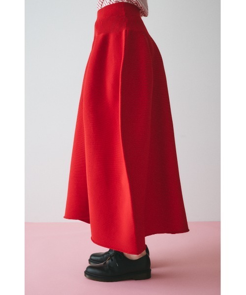 HeRIN.CYE（ヘリンドットサイ）の「Jersey volume knit skirt　　ジャージボリュームニットスカート（スカート・レディース・ブラック/ブラウン/レッド/ブルー・FREE）」の7枚目の写真