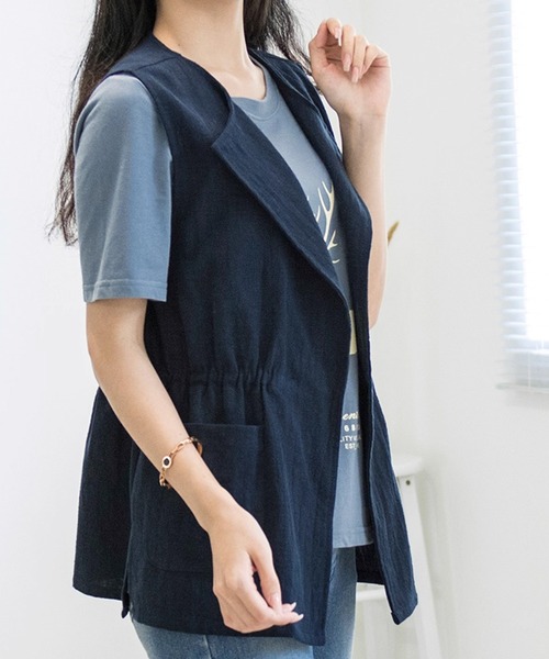 Girly Doll(ガーリードール)の「ノーカラーウエストギャザージレ(ベスト・レディース・カーキ/ベージュ/ネイビー/ブラウン・F)」の13枚目の写真