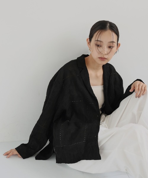 hellam（へラム）の「カットワークレースシャツ（シャツ/ブラウス・レディース・ブラック/ホワイト・FREE）」の5枚目の写真