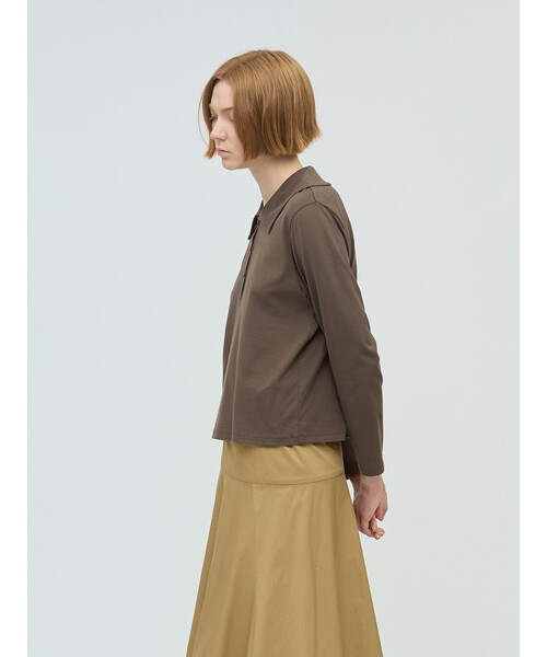 mizuiroind（ミズイロインド）の「mizuiro ind ワイドカラーポロシャツ（Tシャツ/カットソー・レディース・ダークブラウン/ネイビー/ブラック/グレー・FREE）」の11枚目の写真