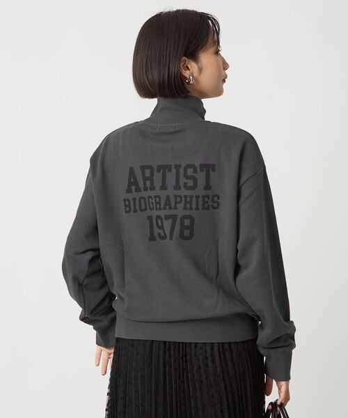 セール】ミュージアム ロゴ ハーフジップ プルオーバー（スウェット