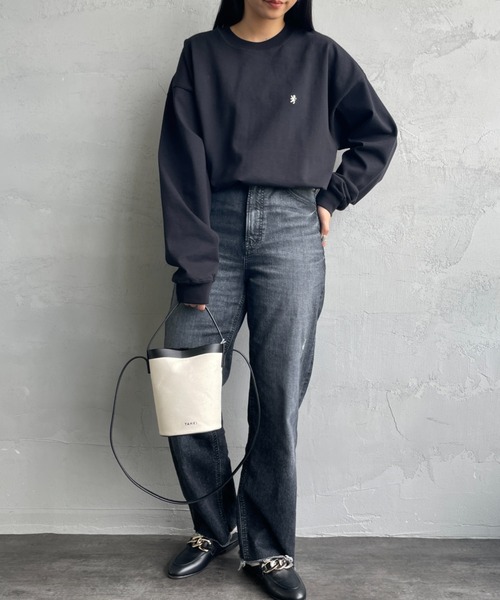 GYMPHLEX（ジムフレックス）の「[GYMPHLEX/ジムフレックス] ワンポイント刺繍ロゴ クルーネックロンT（Tシャツ/カットソー・レディース・ブラック/グレー/ブルー/キナリ/ライトグレー・S/M/L）」の7枚目の写真