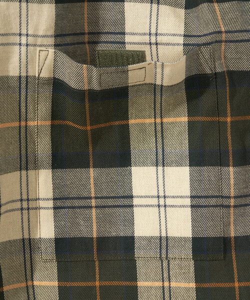 Barbour（バブアー）の「Barbour/バブアー 別注 SNOWDON（ブルゾン・メンズ・ブラック/ブラウン/セージグリーン・38/40/42）」の22枚目の写真