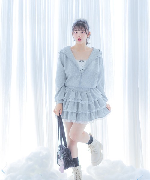 repipi armario（レピピ アルマリオ）の「【girly line】idolフリルZIPパーカー（パーカー・キッズ・ブラック/グレー/サックスブルー・MEDIUM/LARGE/SMALL）」の6枚目の写真