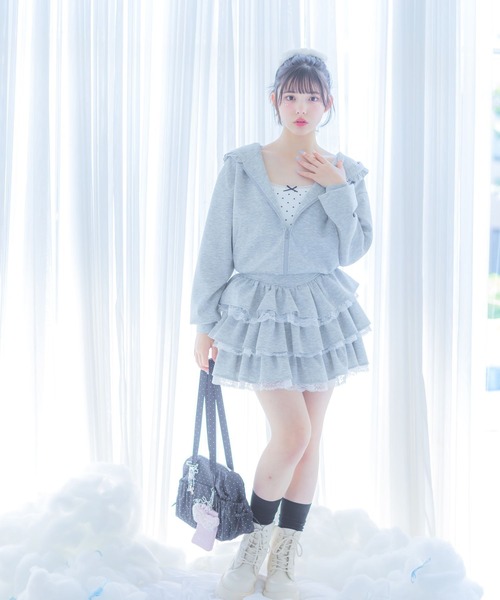 repipi armario（レピピ アルマリオ）の「【girly line】idolフリルZIPパーカー（パーカー・キッズ・ブラック/グレー/サックスブルー・MEDIUM/LARGE/SMALL）」の7枚目の写真