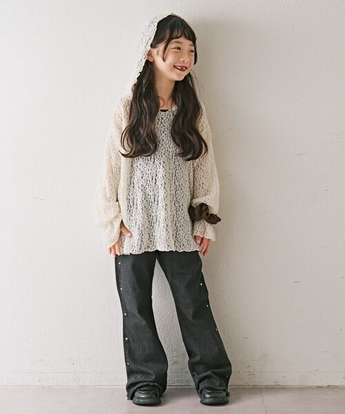 CIAOPANIC TYPY（チャオパニックティピー）の「【KIDS】《ジュニアサイズあり》洗えるスタッズフレア柔らかデニム（デニムパンツ・キッズ・ブラック/ネイビー・MEDIUM/SMALL/XX-LARGE/X-LARGE/LARGE）」の5枚目の写真