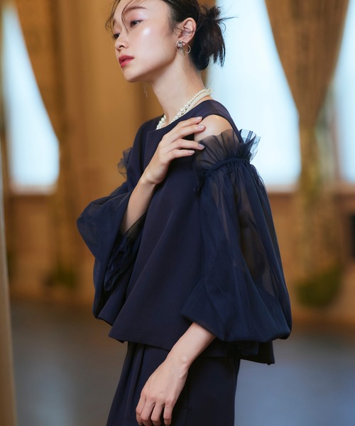 RUIRUE BOUTIQUE（ルイルエブティック）の「オケージョンドレス 結婚式 前後2WAY 洗える ｜ バックコンシャストップス ＆ タックワイドパンツ ドレス ( チュールつけ袖付き ) ｜ パンツドレス 美脚効果（パンツドレス・レディース・チャコールグレー/ブラック/ネイビー・S/M/L/LL）」の16枚目の写真