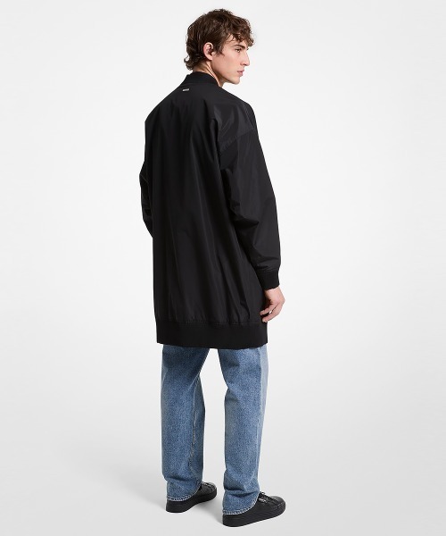 MICHAEL KORS（マイケルコース）の「オーバーサイズ ボンバー ジャケット（ブルゾン・メンズ・ブラック・M/S/L/XL）」の4枚目の写真