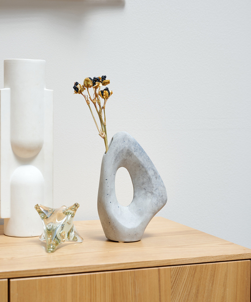 モダニズム花器 865a918ab2dacead1ea44a636f3560