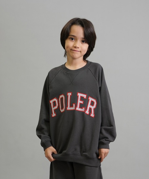 POLER/ポーラー トレーナー スウェット キッズ クルーネック カレッジ