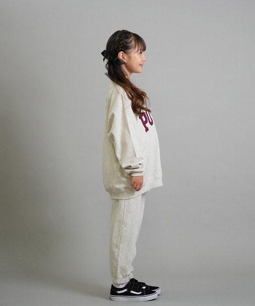 POLeR(ポーラー)の「POLER/ポーラー トレーナー スウェット キッズ クルーネック カレッジロゴ 裏毛 セットアップ対応 KIDS COLLEGE CREW 259MCV0038(スウェット・キッズ・チャコール/オートミール・160cm/150cm/140cm/130cm)」の16枚目の写真