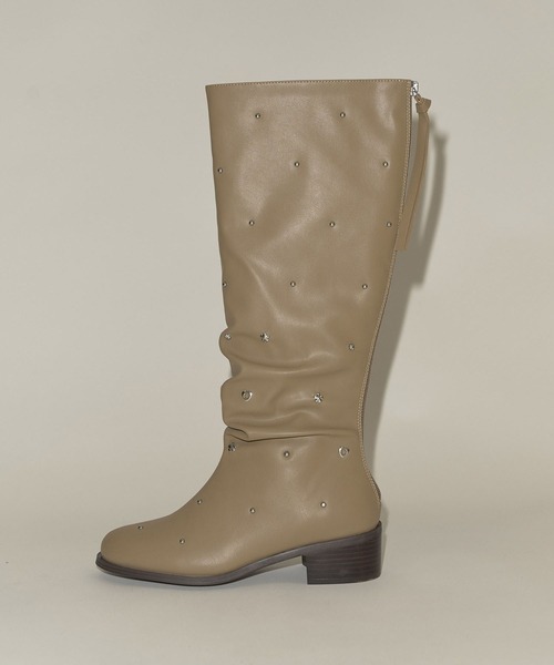 WILLFULLY（ウィルフリー）の「plenty random studs long boots（ブーツ・レディース・タン/ブラック・S/M/L）」の5枚目の写真