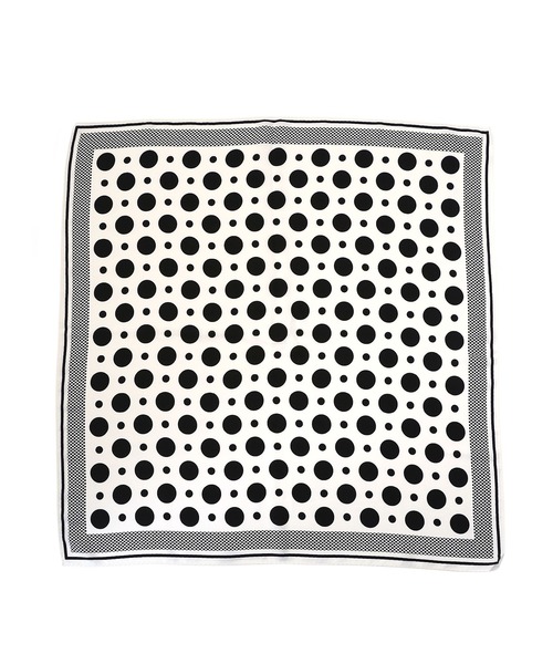 colleca la(コレカラ)の「ポルカドット大判スカーフ(バンダナ/スカーフ・レディース・ブラウン系/ホワイト×ブラック・FREE)」の10枚目の写真