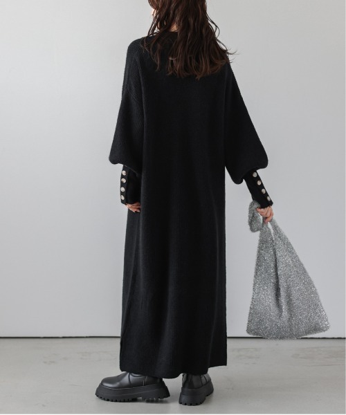 La-gemme(ラジェム)の「キーネックニットワンピース(ワンピース・レディース・ブラック/ブラウン/アイボリー/グレー・フリー)」の9枚目の写真