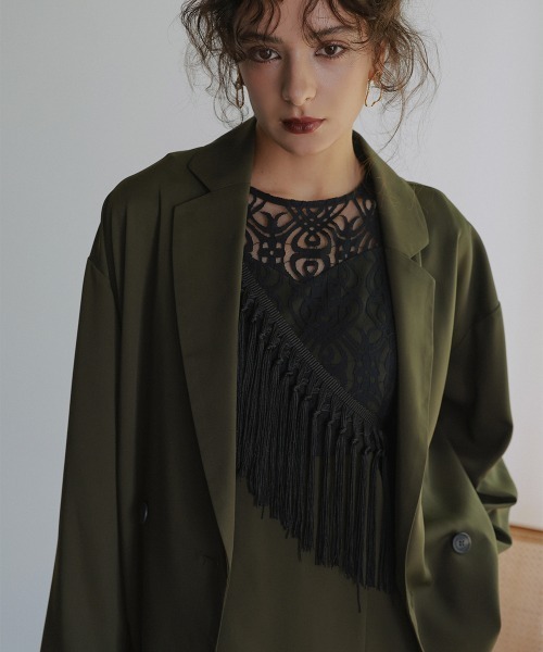 Callarus（カラルス）の「ノーカラージャケットアシメフリンジ使いレースワンピースドレスアンサンブル〔Callarus〕（セットアップ・レディース・ブラック/カーキ/チャコールグレー・LL/M/L）」の10枚目の写真