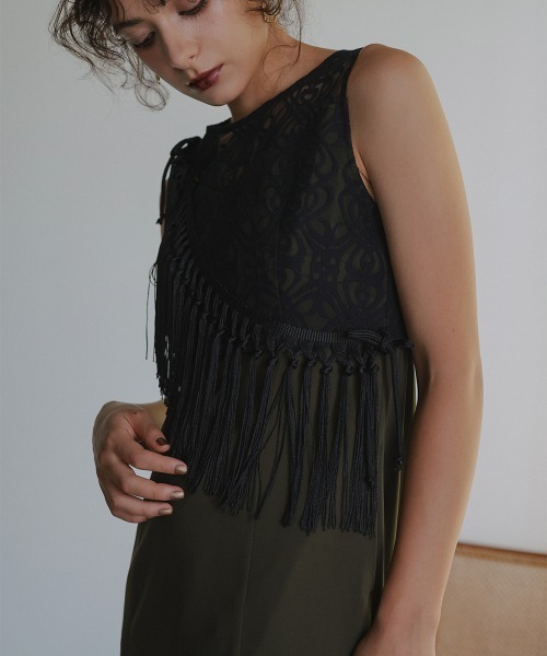 Callarus（カラルス）の「ノーカラージャケットアシメフリンジ使いレースワンピースドレスアンサンブル〔Callarus〕（セットアップ・レディース・ブラック/カーキ/チャコールグレー・LL/M/L）」の22枚目の写真
