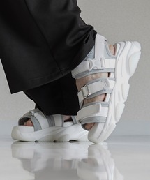 eftyus（エフティウス）の「サンダル（サンダル）」