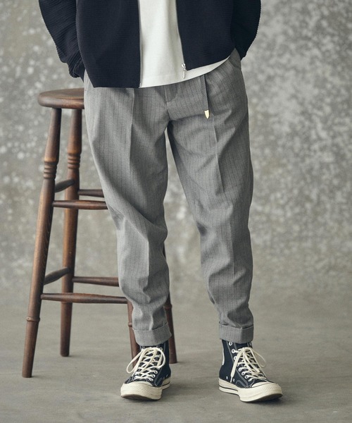 THEOREM(セオレム)の「mp14227- Turn up TR Stripe Tapered Pants ピンストライプテーパードスラックス パンツ(TRM25-P023A)(スラックス・メンズ・ブラック系その他/ネイビー系/グレー系その他・S/M/L/XL)」の4枚目の写真