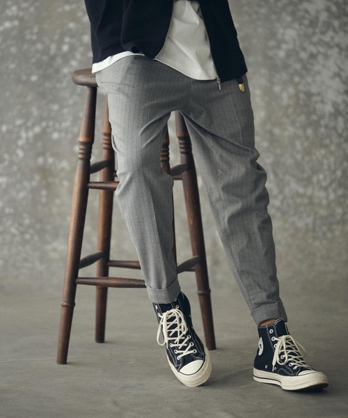 THEOREM(セオレム)の「mp14227- Turn up TR Stripe Tapered Pants ピンストライプテーパードスラックス パンツ(TRM25-P023A)(スラックス・メンズ・ブラック系その他/ネイビー系/グレー系その他・S/M/L/XL)」の5枚目の写真