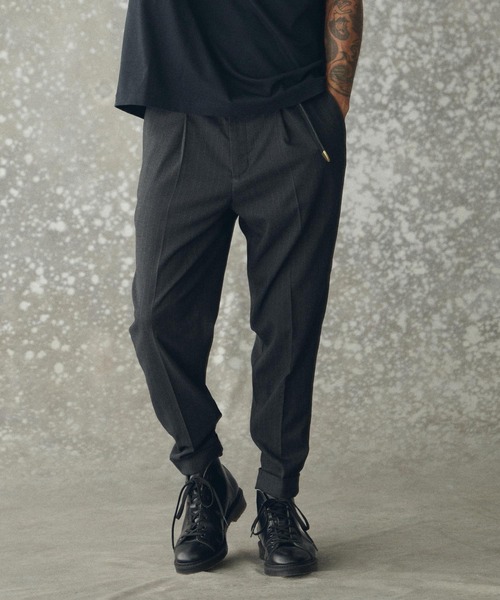 THEOREM(セオレム)の「mp14227- Turn up TR Stripe Tapered Pants ピンストライプテーパードスラックス パンツ(TRM25-P023A)(スラックス・メンズ・ブラック系その他/ネイビー系/グレー系その他・S/M/L/XL)」の9枚目の写真