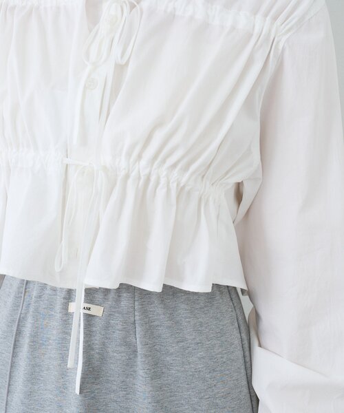 Kastane(カスタネ)の「フロントリボンシャツ(シャツ/ブラウス・レディース・グレー/アイボリー/サックスブルー・FREE)」の7枚目の写真