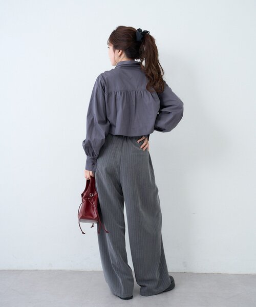 Kastane(カスタネ)の「フロントリボンシャツ(シャツ/ブラウス・レディース・グレー/アイボリー/サックスブルー・FREE)」の19枚目の写真