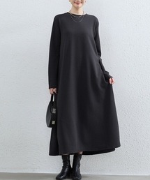 長袖フレアロングワンピース