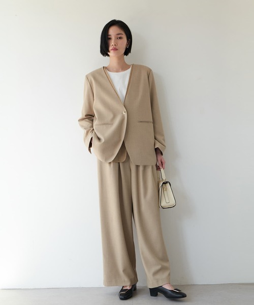 Brown&Street(ブラウンアンドストリート)の「シアー2ピースジャケット(ノーカラージャケット・レディース・サンドベージュ/ダークネイビー・FREE)」の3枚目の写真