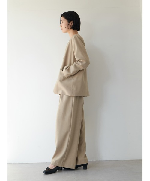 Brown&Street(ブラウンアンドストリート)の「シアー2ピースジャケット(ノーカラージャケット・レディース・サンドベージュ/ダークネイビー・FREE)」の22枚目の写真