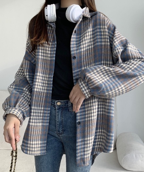 yuue' ( wear )(ユーイ)の「オーバーサイズ起毛チェック柄シャツ(シャツ/ブラウス・レディース・ネイビー/オレンジ/レッド/ブラック/ブルー・FREE)」の4枚目の写真