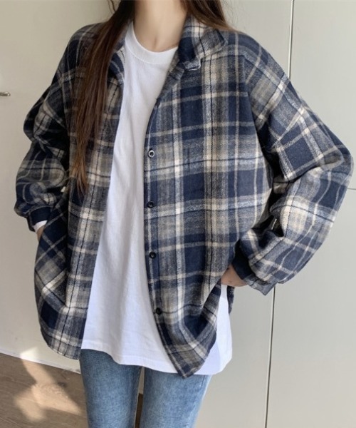 yuue' ( wear )(ユーイ)の「オーバーサイズ起毛チェック柄シャツ(シャツ/ブラウス・レディース・ネイビー/オレンジ/レッド/ブラック/ブルー・FREE)」の11枚目の写真