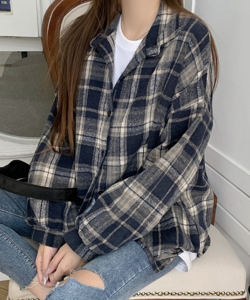 yuue' ( wear )(ユーイ)の「オーバーサイズ起毛チェック柄シャツ(シャツ/ブラウス・レディース・ネイビー/オレンジ/レッド/ブラック/ブルー・FREE)」の10枚目の写真