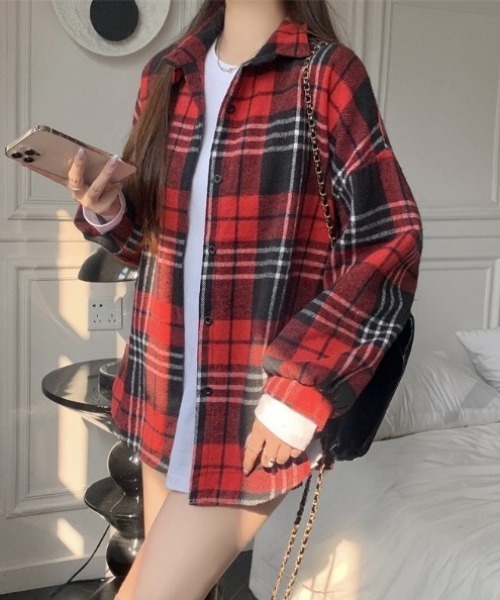 yuue' ( wear )(ユーイ)の「オーバーサイズ起毛チェック柄シャツ(シャツ/ブラウス・レディース・ネイビー/オレンジ/レッド/ブラック/ブルー・FREE)」の20枚目の写真