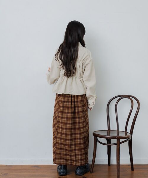 RETRO GIRL（レトロガール）の「コーデュロイギャザーシャツ（シャツ/ブラウス・レディース・ブラウン/ブルー/ナチュラル・FREE）」の6枚目の写真