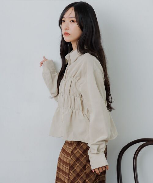 RETRO GIRL（レトロガール）の「コーデュロイギャザーシャツ（シャツ/ブラウス・レディース・ブラウン/ブルー/ナチュラル・FREE）」の11枚目の写真