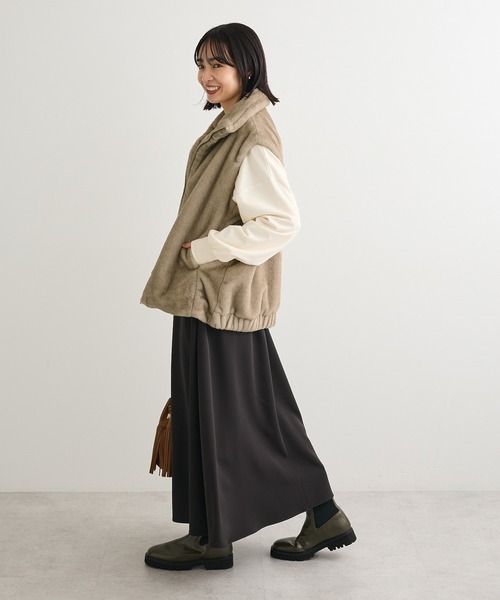 Green　Parks（グリーンパークス）の「スタンドカラーZIPファーベスト（ベスト・レディース・その他6/チャコールグレー・FREE）」の4枚目の写真