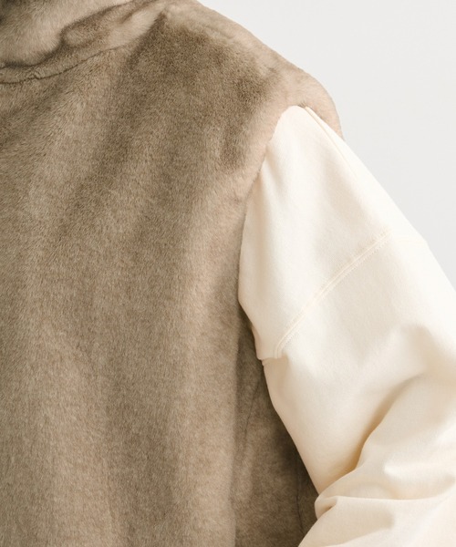 Green　Parks（グリーンパークス）の「スタンドカラーZIPファーベスト（ベスト・レディース・その他6/チャコールグレー・FREE）」の10枚目の写真