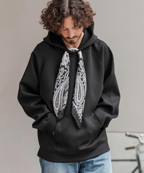 CAMBIO(カンビオ)の「mpa3982-スカーフアレンジプルパーカー(パーカー・メンズ・ブラック/グレー/チャコール・M/L/XL)」の8枚目の写真