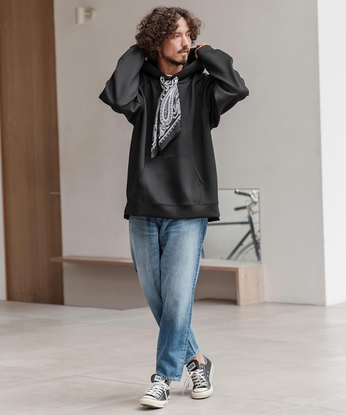 CAMBIO(カンビオ)の「mpa3982-スカーフアレンジプルパーカー(パーカー・メンズ・ブラック/グレー/チャコール・M/L/XL)」の12枚目の写真