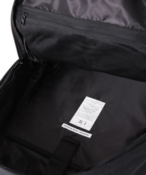 F/CE. (エフシーイー)の「F/CE./エフシーイー KONBU NYLON DAY PACK 22L(バックパック/リュック・メンズ・ブラック/グレー・FREE)」の4枚目の写真