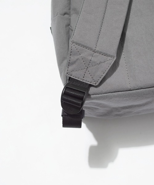 F/CE. (エフシーイー)の「F/CE./エフシーイー KONBU NYLON DAY PACK 22L(バックパック/リュック・メンズ・ブラック/グレー・FREE)」の14枚目の写真