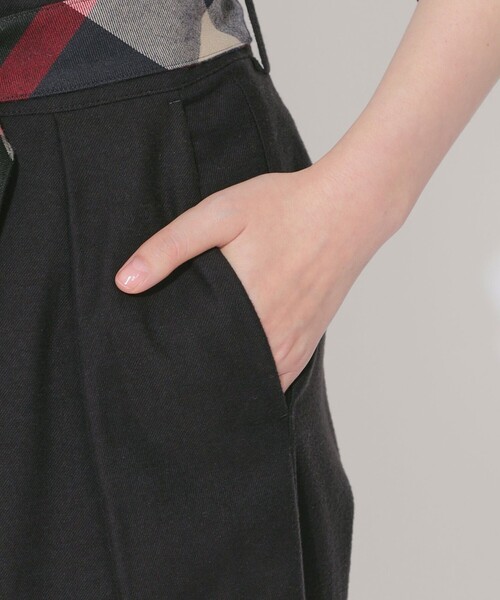 CB CRESTBRIDGE(シービークレストブリッジ)の「ウエストチェックベルテッドワイドパンツ(その他パンツ・レディース・ブラック・S/M)」の5枚目の写真