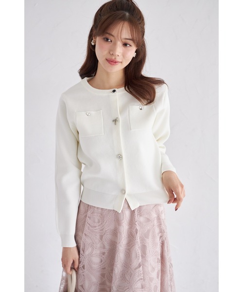 tocco closet(トッコ クローゼット)の「【ZOZO限定】ビジューアソートボタン長袖カーディガン(カーディガン/ボレロ・レディース・アイボリー/ピンクベージュ/チャコール/グレイッシュベージュ・M)」の9枚目の写真